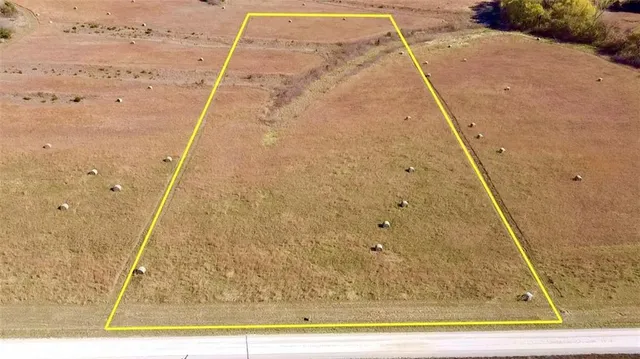 $169,900 | Lot 3 238th Street, Tonganoxie, KS 66086