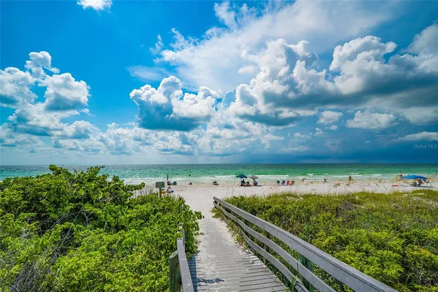 $1,650,000 | 724 Gulf Boulevard, Unit A & B, Indian Rocks Beach, FL 33785