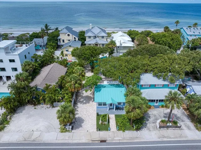 $1,650,000 | 724 Gulf Boulevard, Unit A & B, Indian Rocks Beach, FL 33785