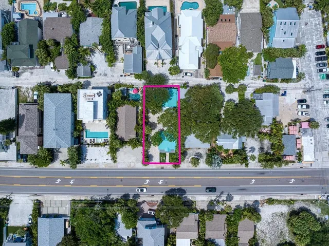 $1,650,000 | 724 Gulf Boulevard, Unit A & B, Indian Rocks Beach, FL 33785