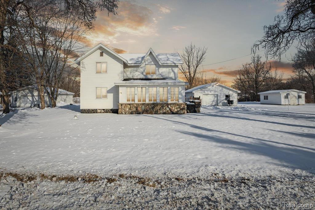 10551 Goodall Road Durand, MI 48429 - Photo 1 of 36