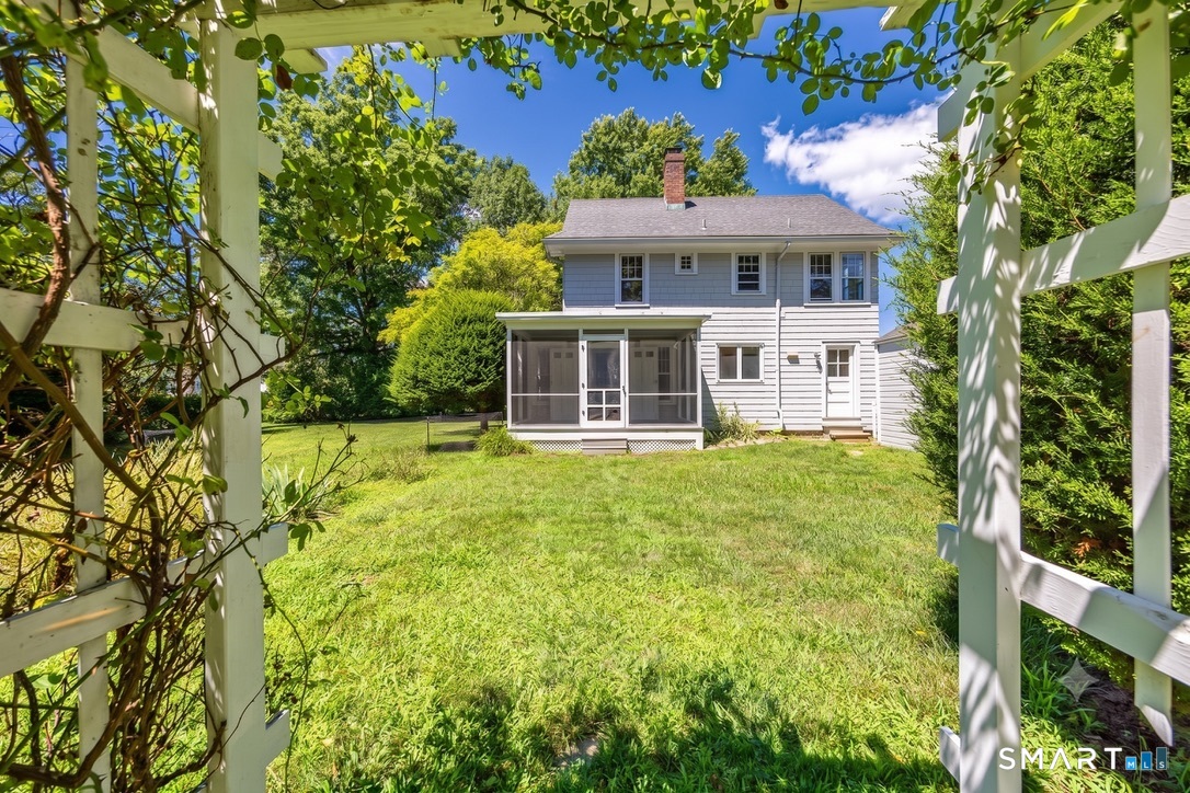 12 Roosevelt Road Westport, CT 06880 - Photo 12 of 25 Gallery Image 12
