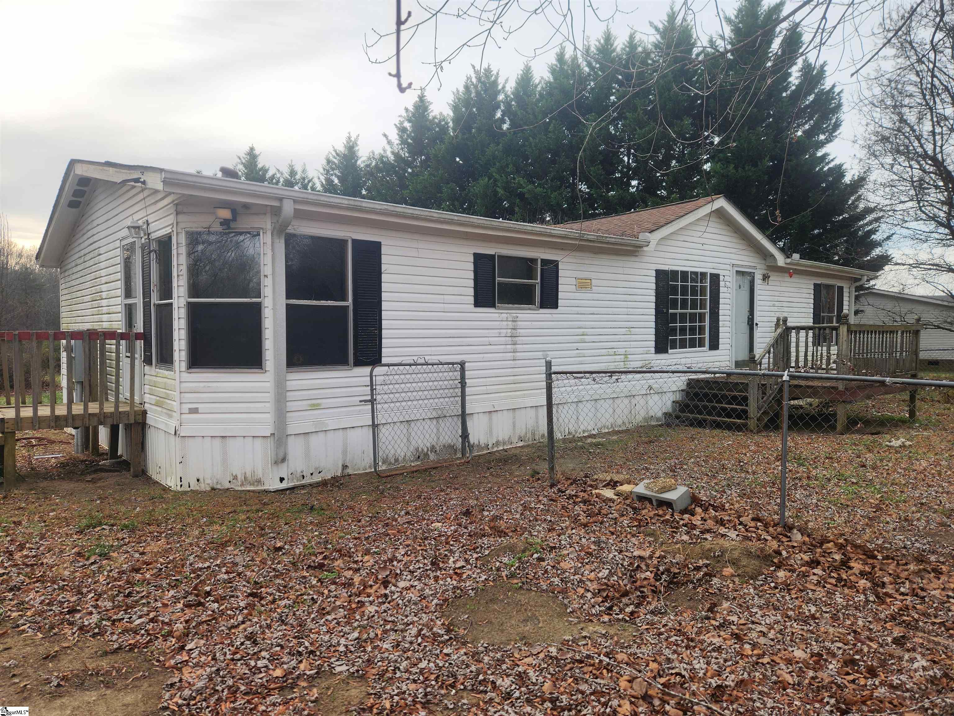 263 Babb Road Campobello, SC 29322 - Photo 23 of 31