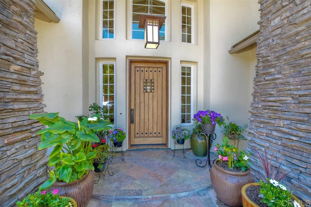 843 Requeza Street Encinitas, CA 92024 - Photo 2 of 22 Gallery Image 2