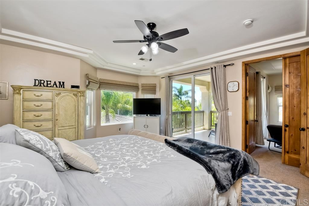 843 Requeza Street Encinitas, CA 92024 - Photo 12 of 22 Gallery Image 12