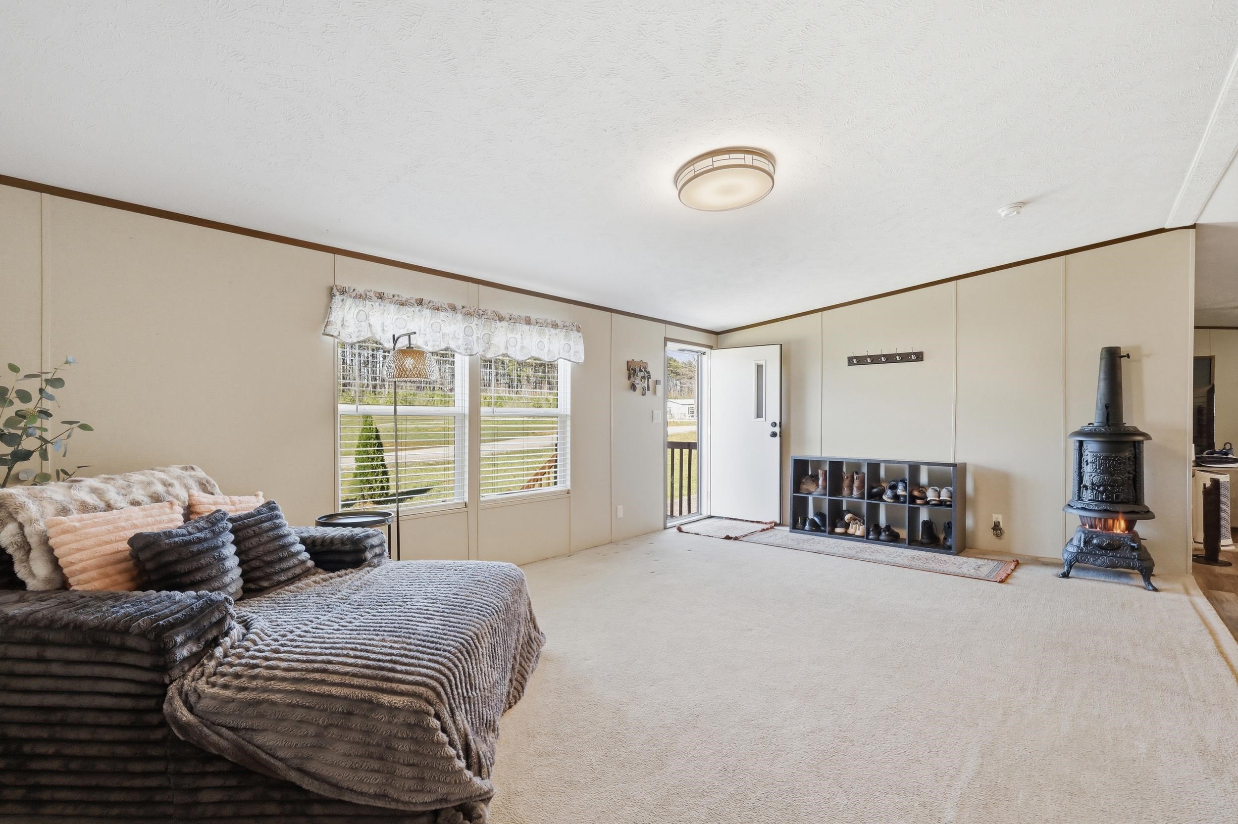 1429 Ball Park Road Enoree, SC 29335 - Photo 9 of 32