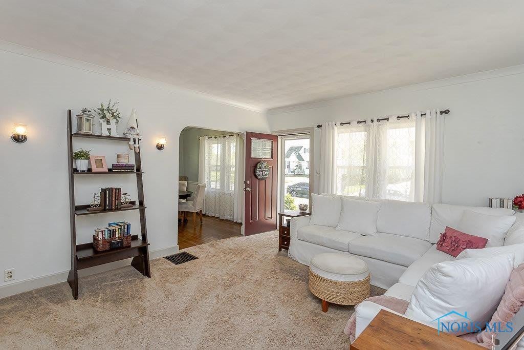 3715 Sherbrooke Road Toledo, OH 43613 - Photo 3 of 20 Gallery Image 3