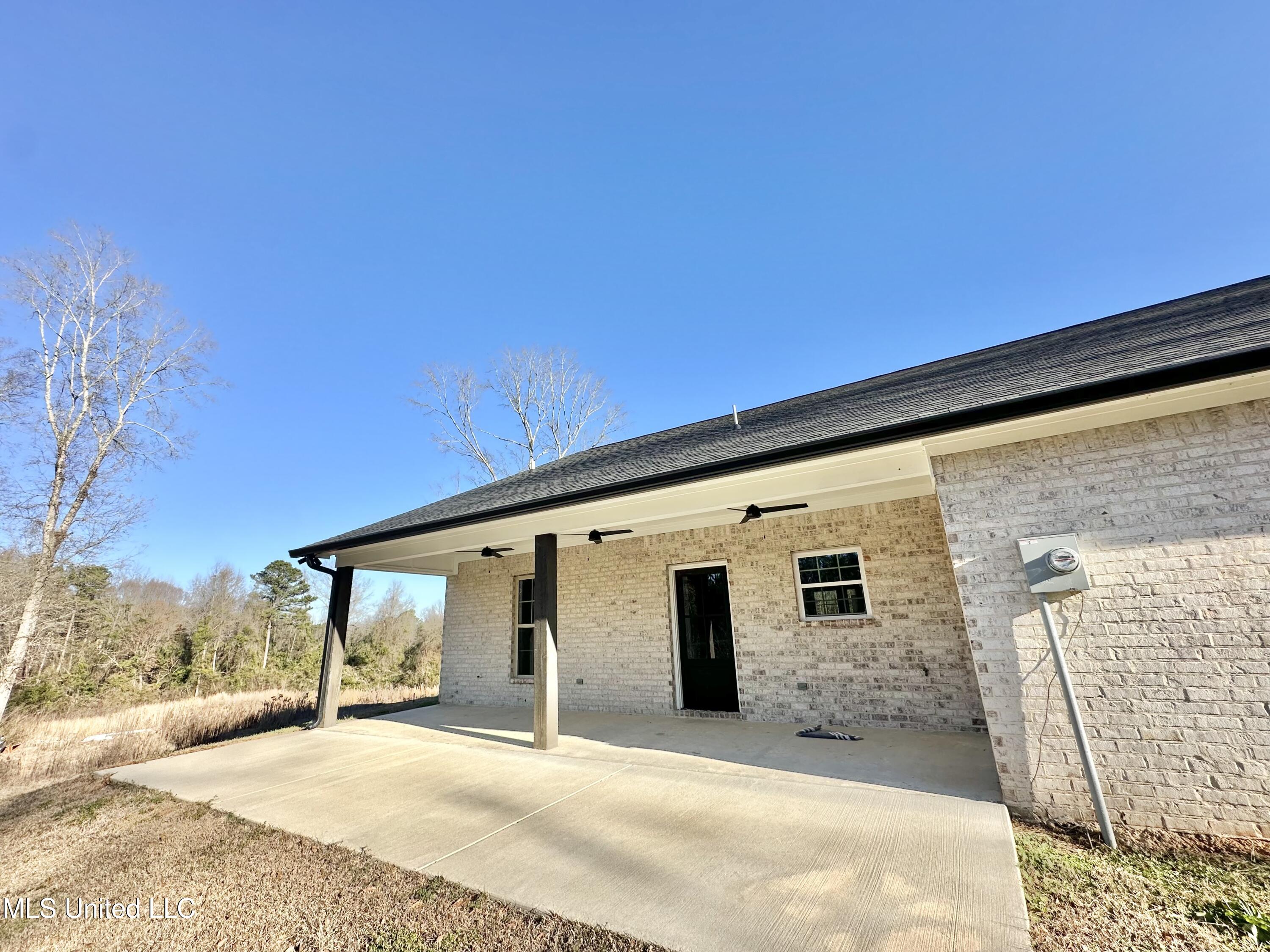 391 Scr 62 Magee, MS 39111 - Photo 4 of 31 IMG_9995
