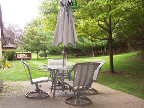 1934 Allenway Court Rochester, MI 48309 - Photo 2 of 2 516483-1.JPG