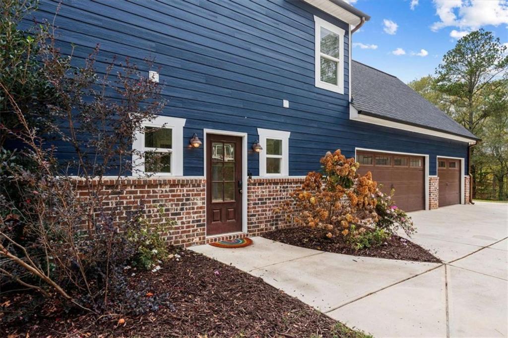 1233 Whooping Creek Road Carrollton, GA 30116 - Photo 53 of 61 front view of a house
