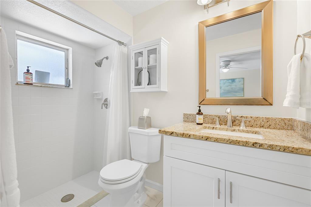 3207 Valencia Road Venice, FL 34293 - Photo 16 of 55 Gallery Image 16