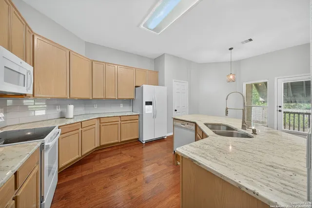 $2,250 | 45 Ferris Creek, San Antonio, TX 78254