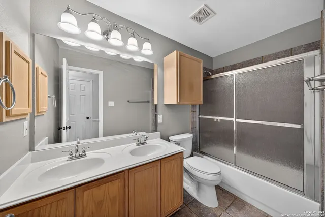 $2,250 | 45 Ferris Creek, San Antonio, TX 78254