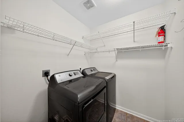 $2,250 | 45 Ferris Creek, San Antonio, TX 78254