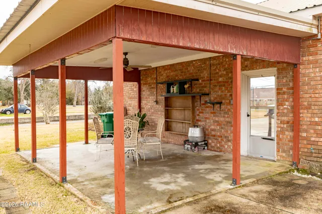 $2,200 | 620 West Main Street, Broussard, LA 70518