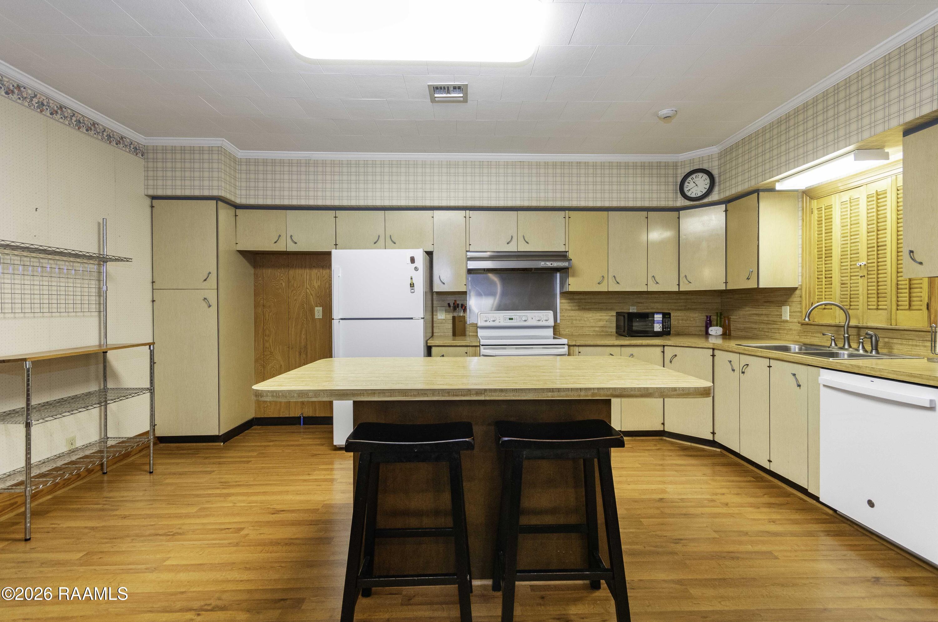 620 West Main Street Broussard, LA 70518 - Photo 3 of 22 Kitchen 2