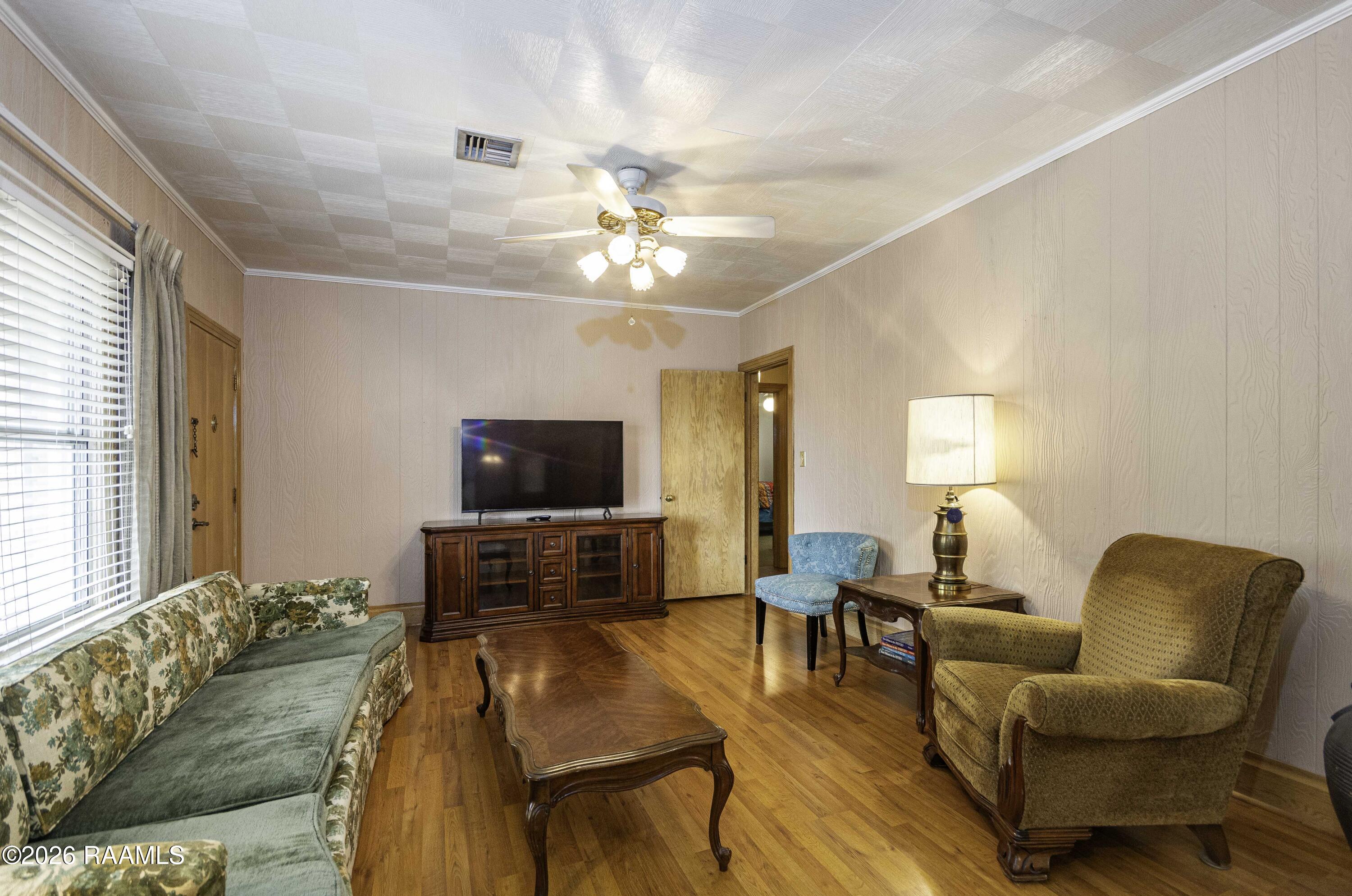 620 West Main Street Broussard, LA 70518 - Photo 8 of 22 Living Room 2