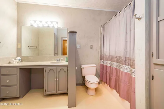 $2,200 | 620 West Main Street, Broussard, LA 70518