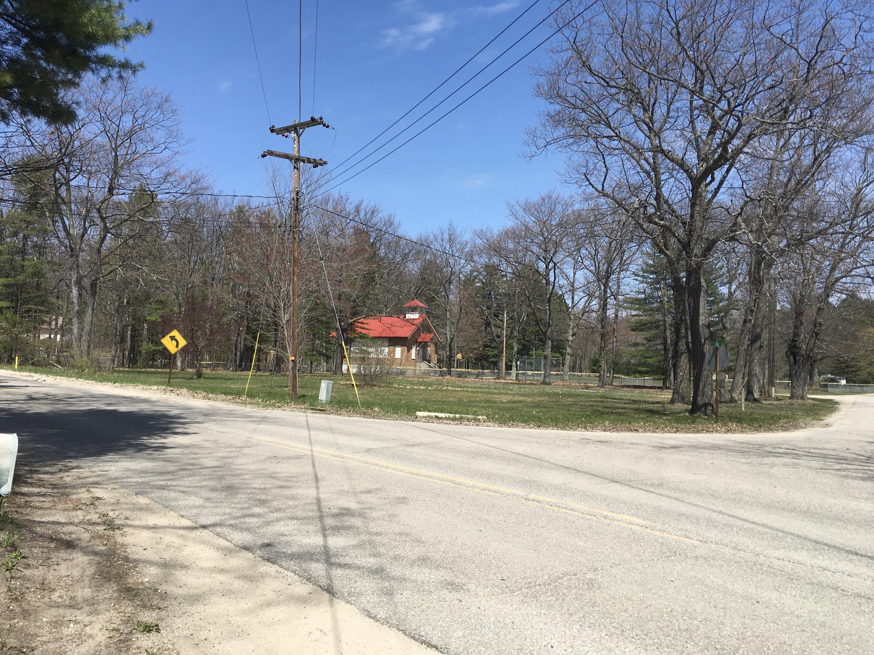 1603 Topinabee Mail Rte Road Cheboygan, MI 49721 - Photo 5 of 30 Gallery Image 5