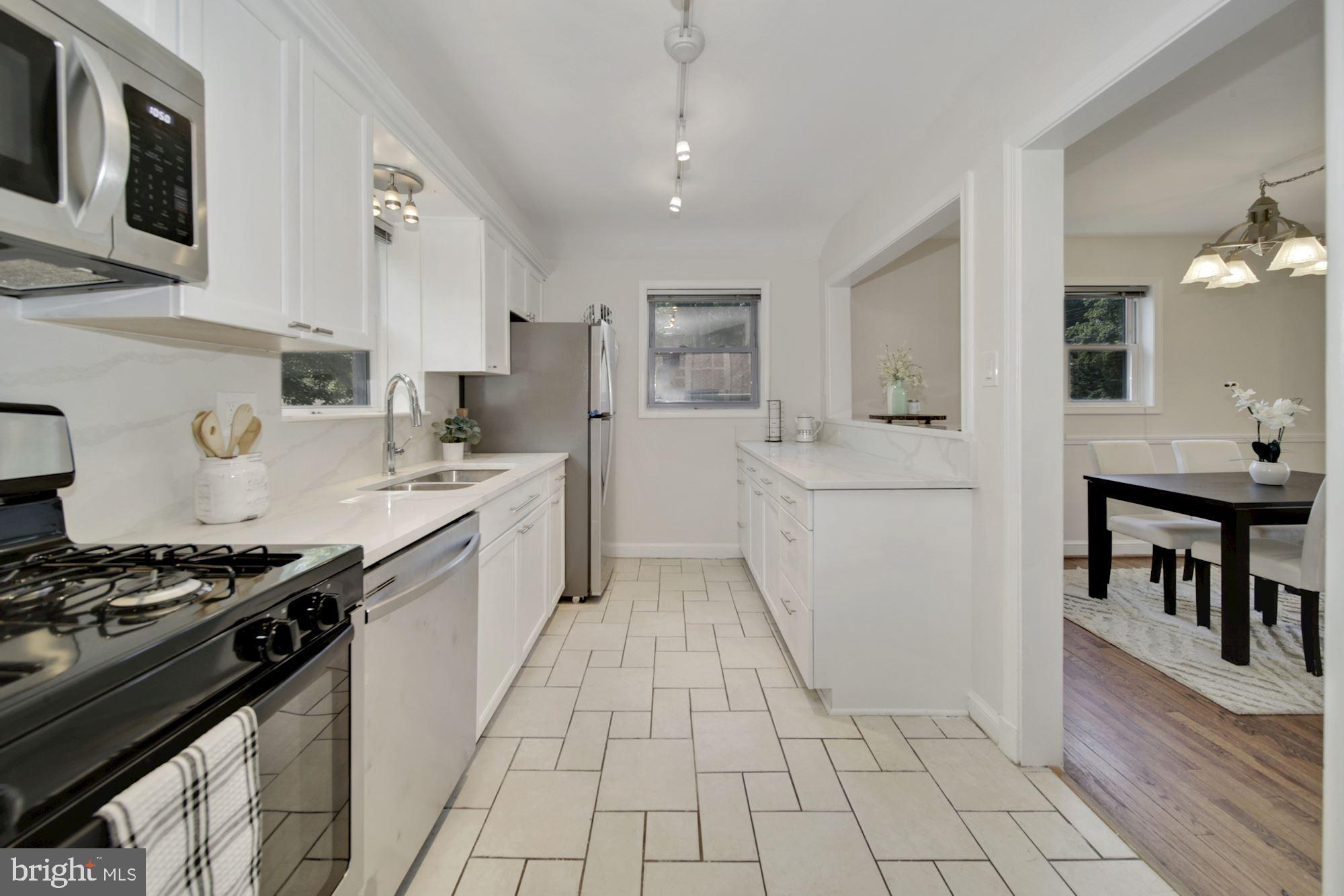 11003 Burnley Terrace Silver Spring, MD 20902 - Photo 12 of 37 Gallery Image 12