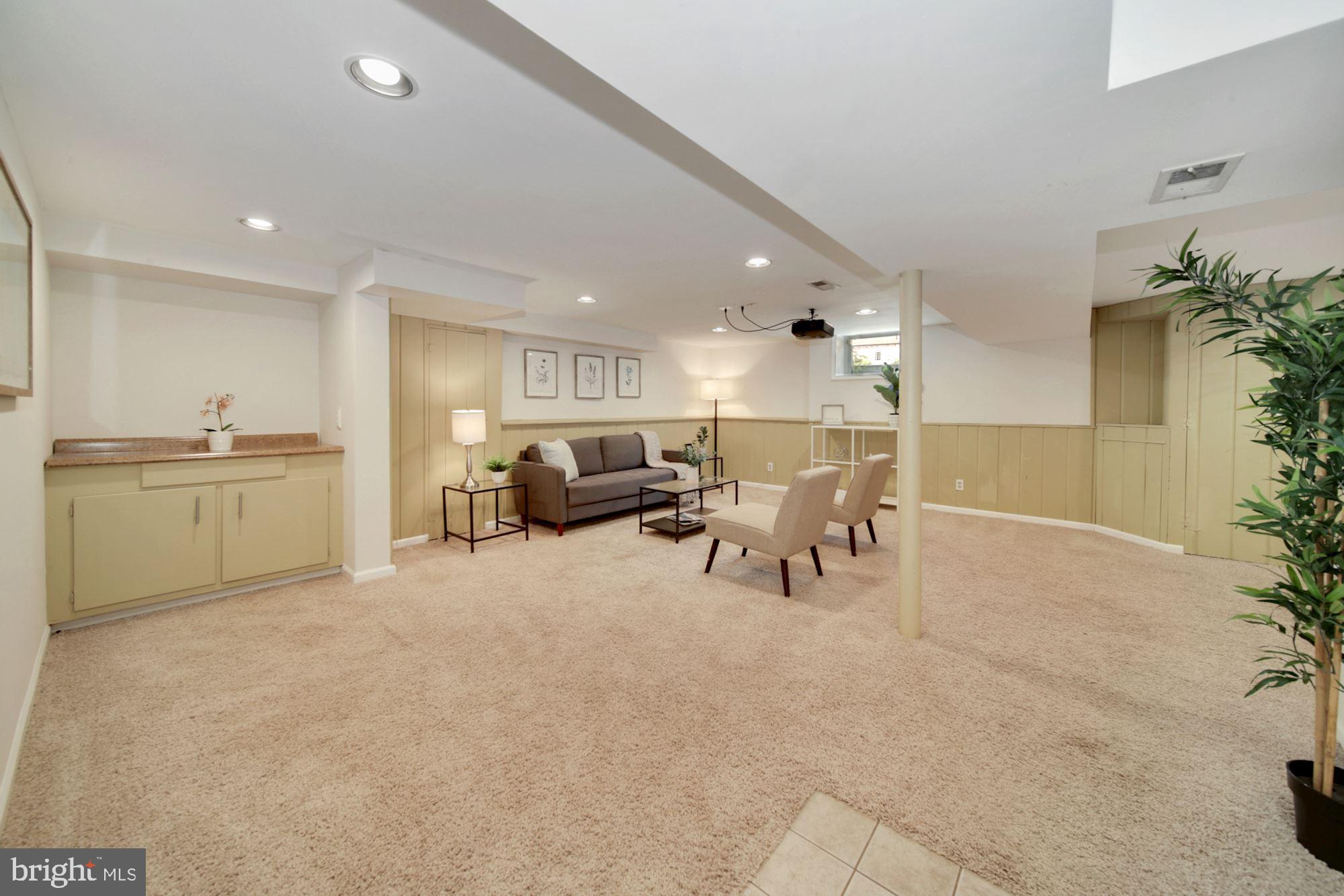 11003 Burnley Terrace Silver Spring, MD 20902 - Photo 24 of 37 Gallery Image 24