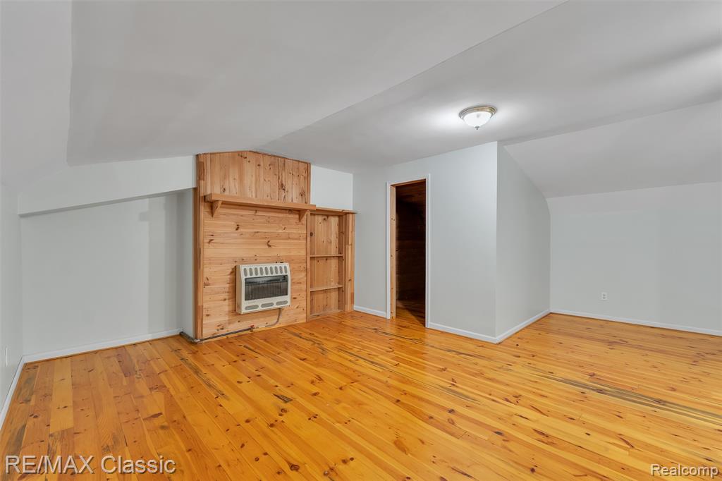 917 Middle Road Highland, MI 48357 - Photo 43 of 97