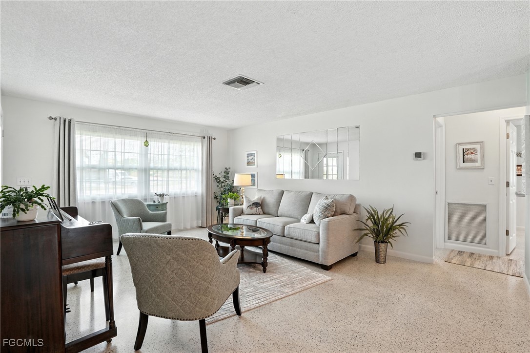 3315 Bolero Way Naples, FL 34105 - Photo 12 of 47