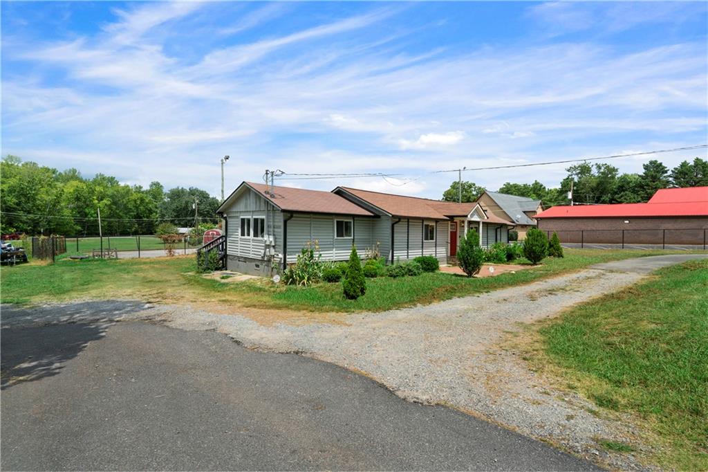 1317 Cassville Road Northwest Cartersville, GA 30120 - Photo 3 of 24