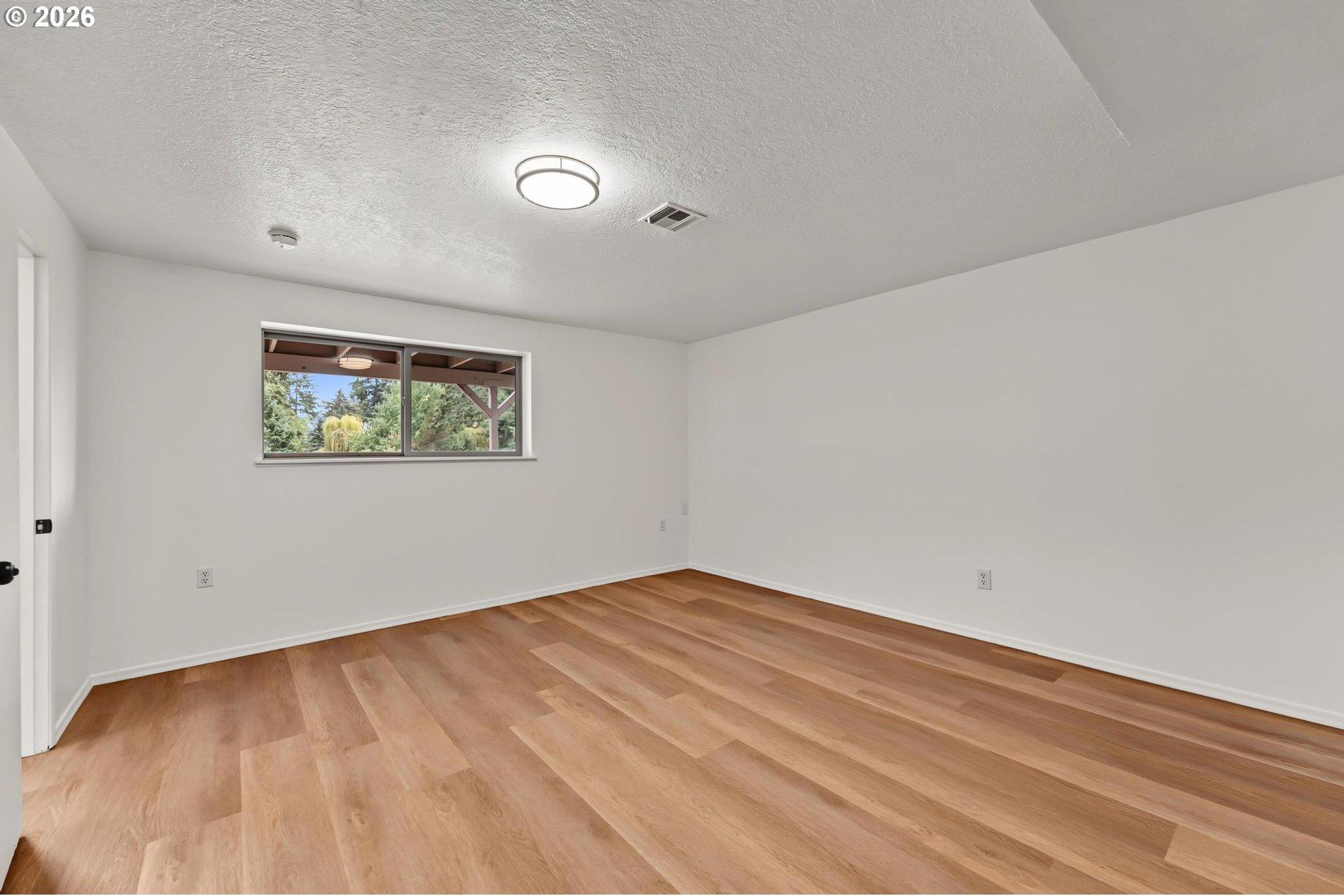 17610 Southeast Sunnyside Road Damascus, OR 97089 - Photo 17 of 38 Bedroom, Primary #2