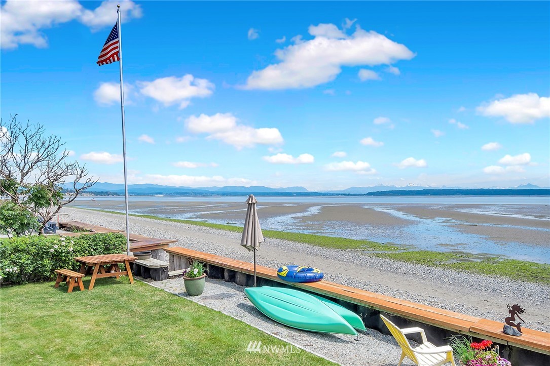 207 Iverson Road Camano Island, WA 98282 - Photo 1 of 40 Gallery Image 1