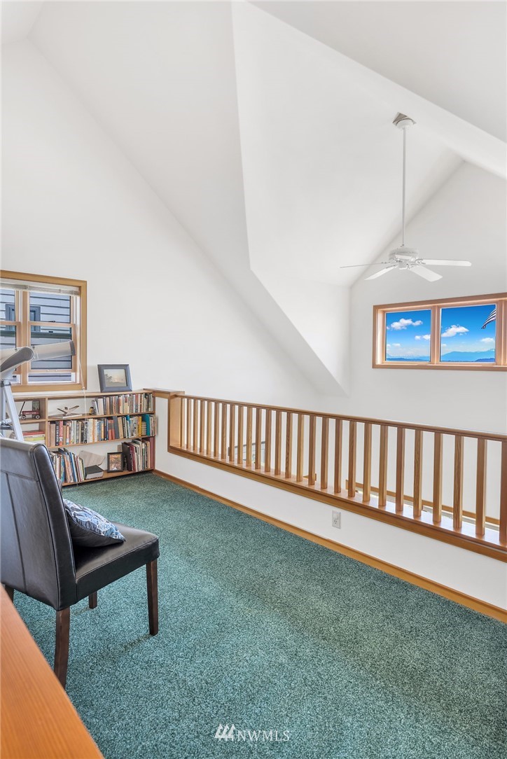 207 Iverson Road Camano Island, WA 98282 - Photo 24 of 40 Gallery Image 24