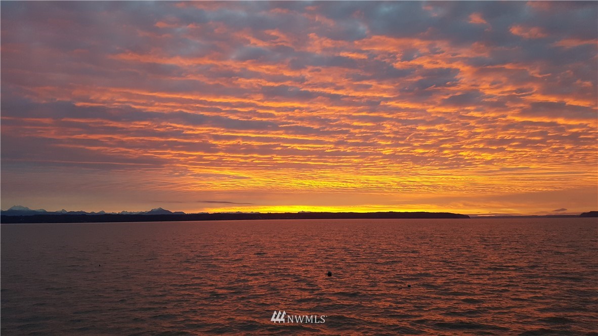 207 Iverson Road Camano Island, WA 98282 - Photo 36 of 40 Gallery Image 36