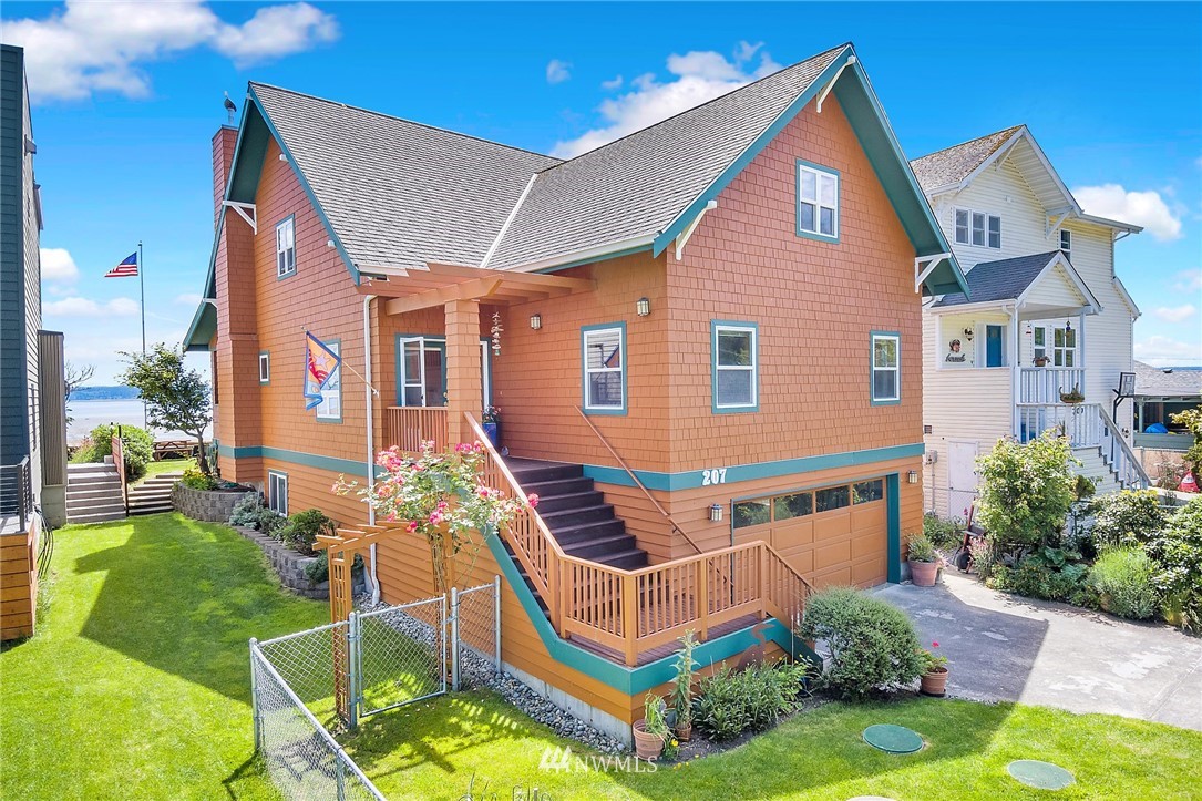 207 Iverson Road Camano Island, WA 98282 - Photo 7 of 40 Gallery Image 7