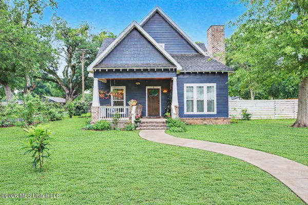 $289,900 | 6 3rd Avenue, Lucedale, MS 39452