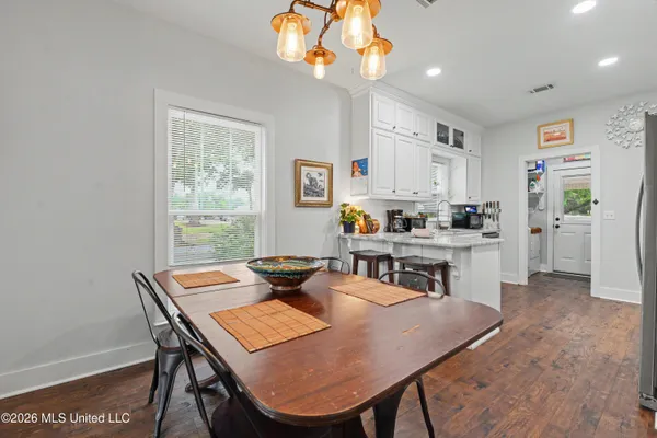 $289,900 | 6 3rd Avenue, Lucedale, MS 39452