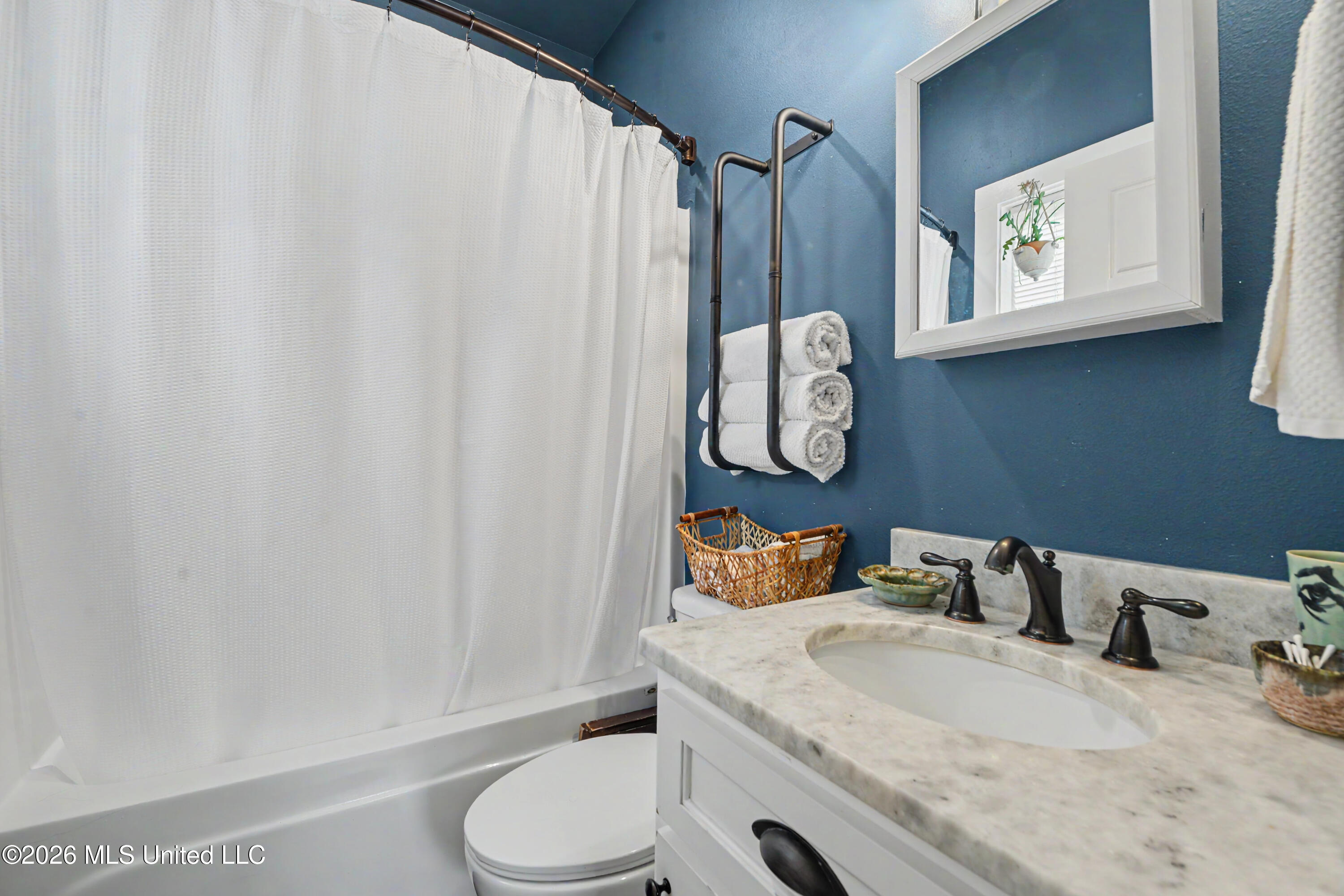 6 3rd Avenue Lucedale, MS 39452 - Photo 18 of 32 master bath