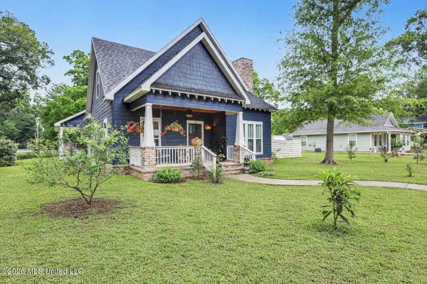 $289,900 | 6 3rd Avenue, Lucedale, MS 39452