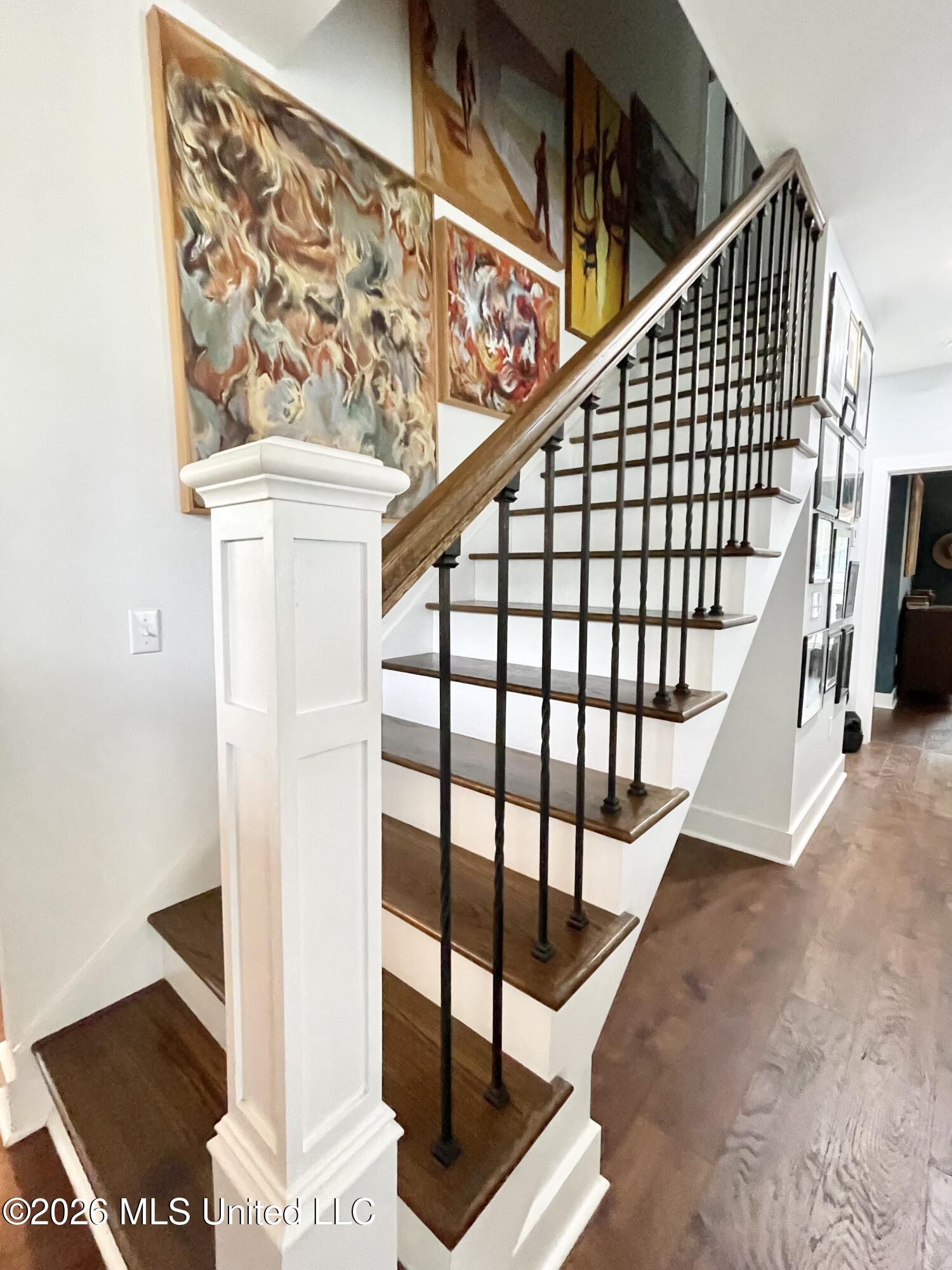 6 3rd Avenue Lucedale, MS 39452 - Photo 21 of 32 staircase