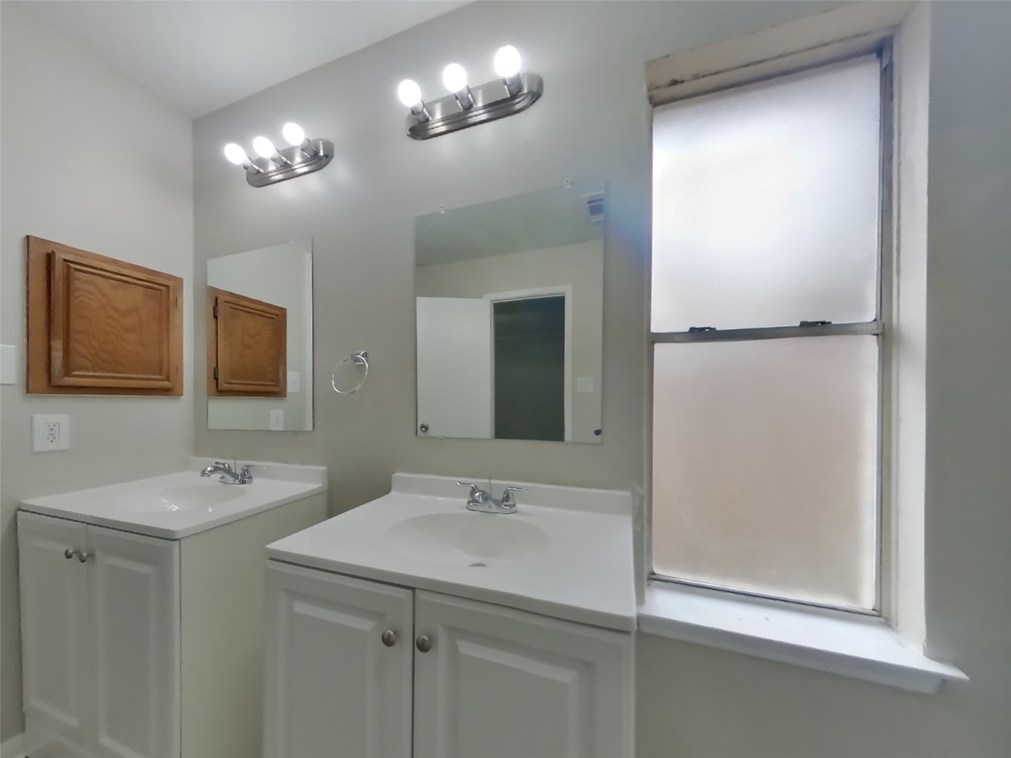 5603 Rivertree Lane Spring, TX 77379 - Photo 10 of 17