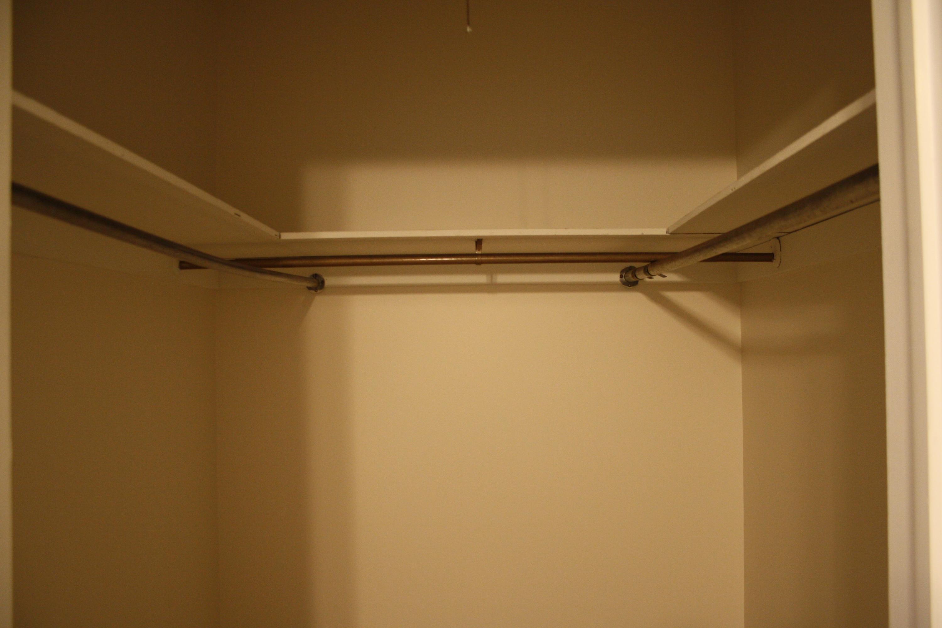 4001 Crestfield Road Knoxville, TN 37921 - Photo 10 of 24 MASTER WALK- IN CLOSET