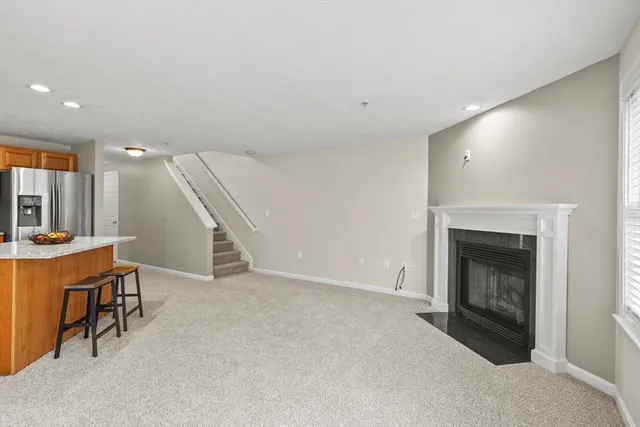 $374,900 | 189 Bridle Cross Road, Unit 189, Fitchburg, MA 01420