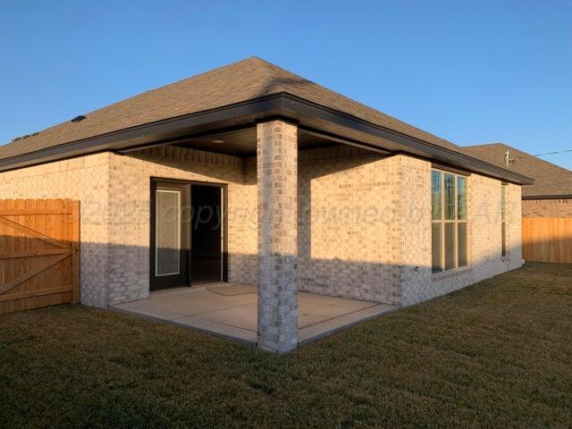 805 Northwest 3rd Street Happy, TX 79042 - Photo 12 of 13 BACK PATIO