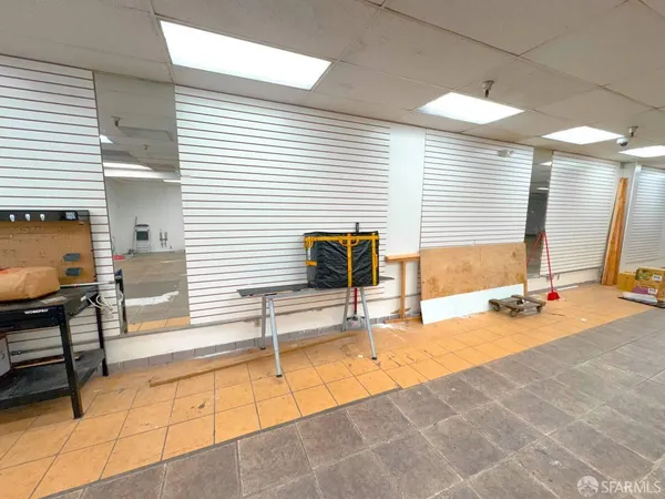 $10,000 | 638 Broadway, San Francisco, CA 94133
