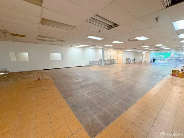$10,000 | 638 Broadway, San Francisco, CA 94133