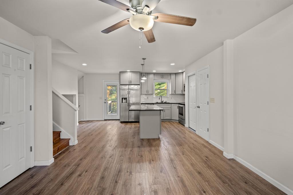 1775 Hunters Trace Burlington, KY 41005 - Photo 5 of 19