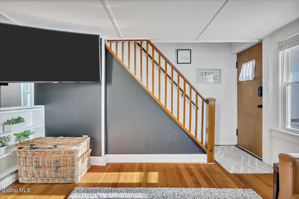$2,495 | 138 Elm Street, Saratoga Springs, NY 12866