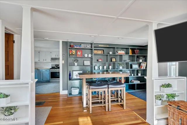 $2,575 | 138 Elm Street, Saratoga Springs, NY 12866