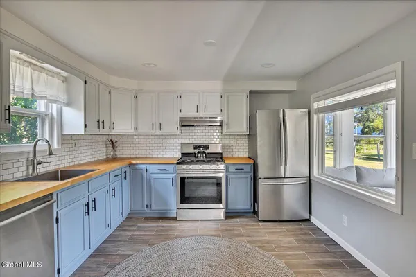 $2,495 | 138 Elm Street, Saratoga Springs, NY 12866
