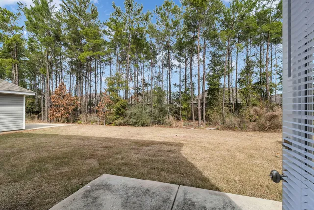 $2,750 | 585 Earl Godwin Road, Freeport, FL 32439