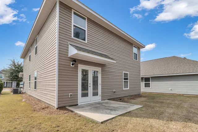 $2,750 | 585 Earl Godwin Road, Freeport, FL 32439